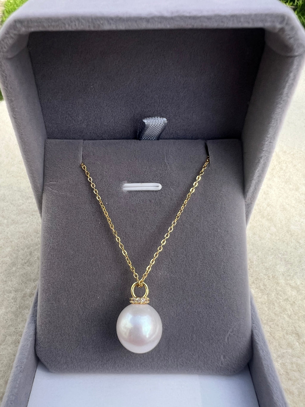 White Freshwater Pearl Pendant Necklace - 12mm